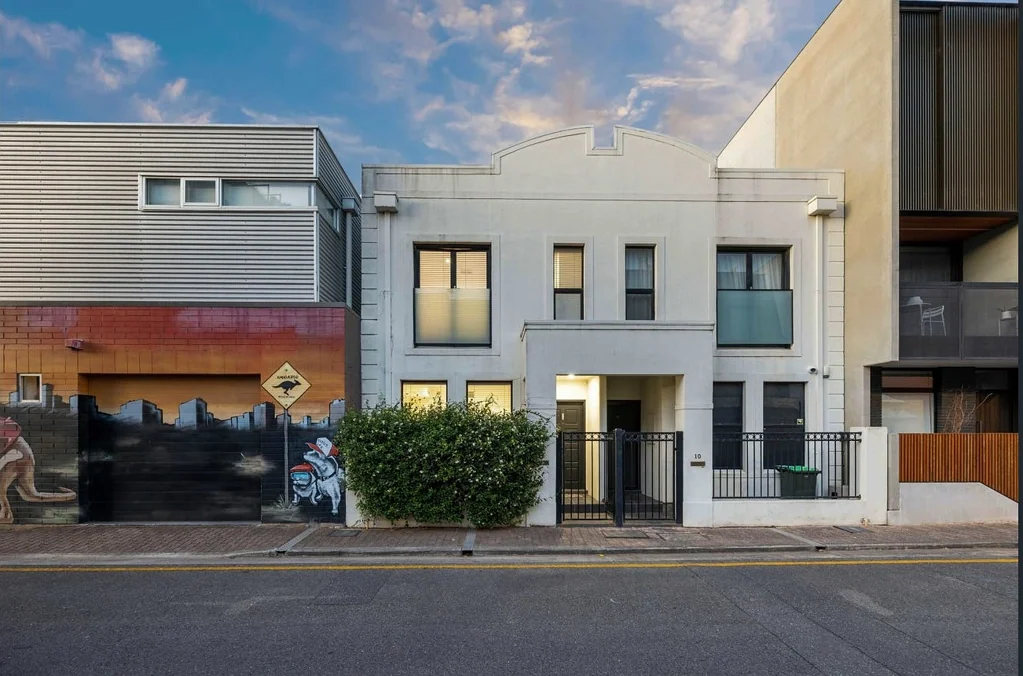 Modern property in the heart of Adelaide