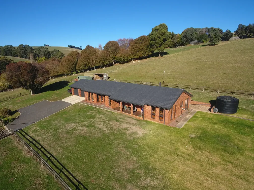 Sulphur Creek 4 Slaapkamer 15 Acres of Coastal Tranquillity