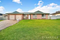 26 RICHARD RD, Rutherford