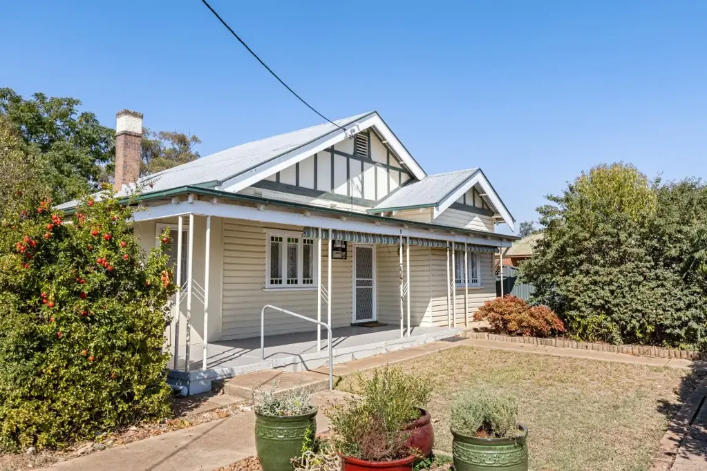 5 Junee Road, Temora, NSW 2666