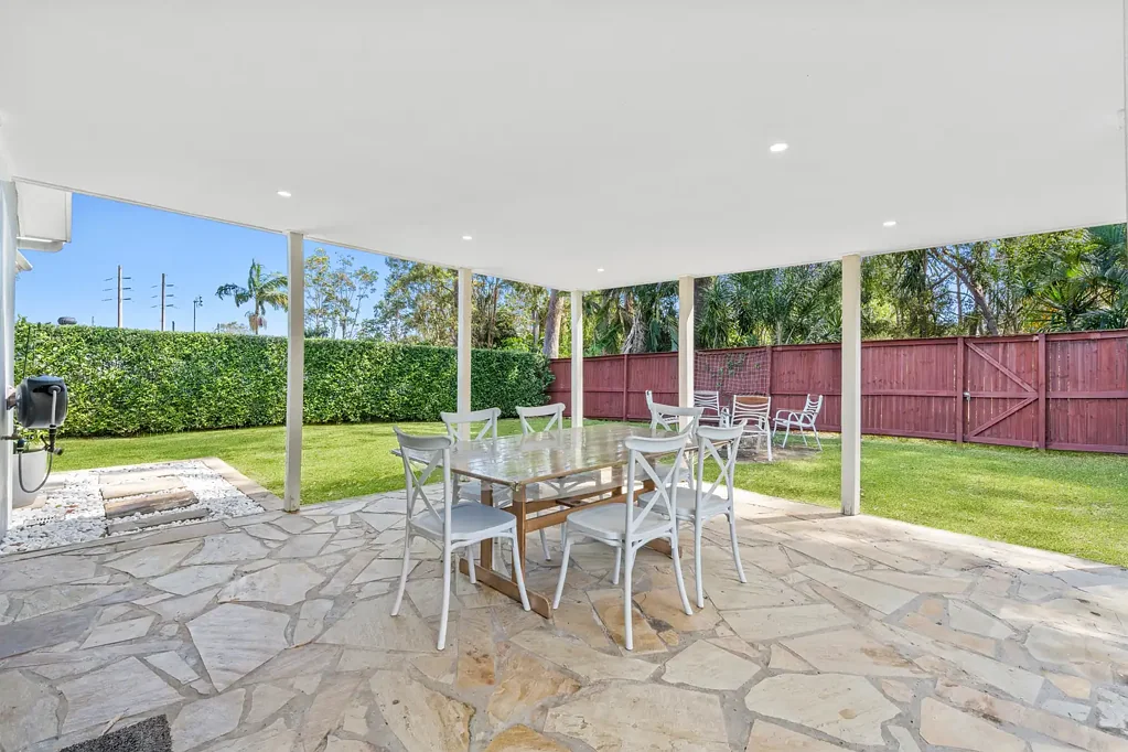Molendinar 3部屋 Character-Filled Haven Backing onto Tranquil Bushland