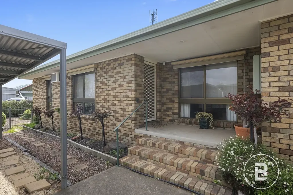 2/49a Layton Road, Maryborough, VIC 3465