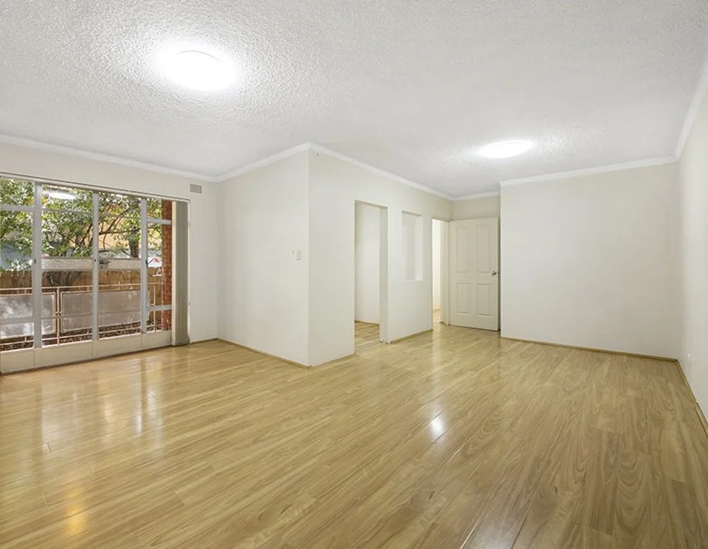 Well-Presented 2 bedroom Apartment
