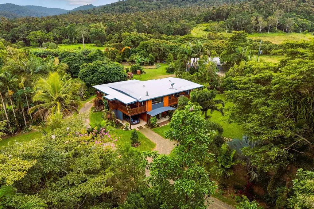 Palm Grove 7 Slaapkamer A Rare Rural Sanctuary Where Lifestyle and Opportunity Unite