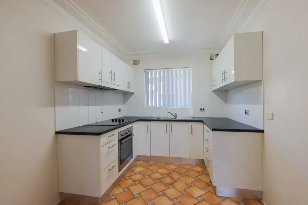 CONVENIENT LIVING WITH AMENITIES CLOSE BY