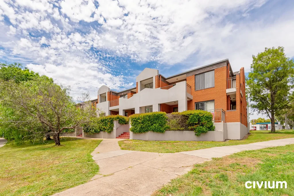 Spacious 2 bedroom apartment in the heart of Weston Creek