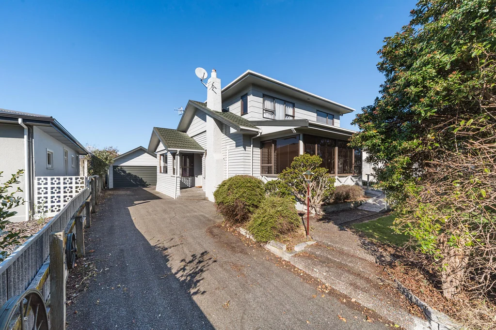 Palmerston North Central 4 Slaapkamer Ideal Hospital location