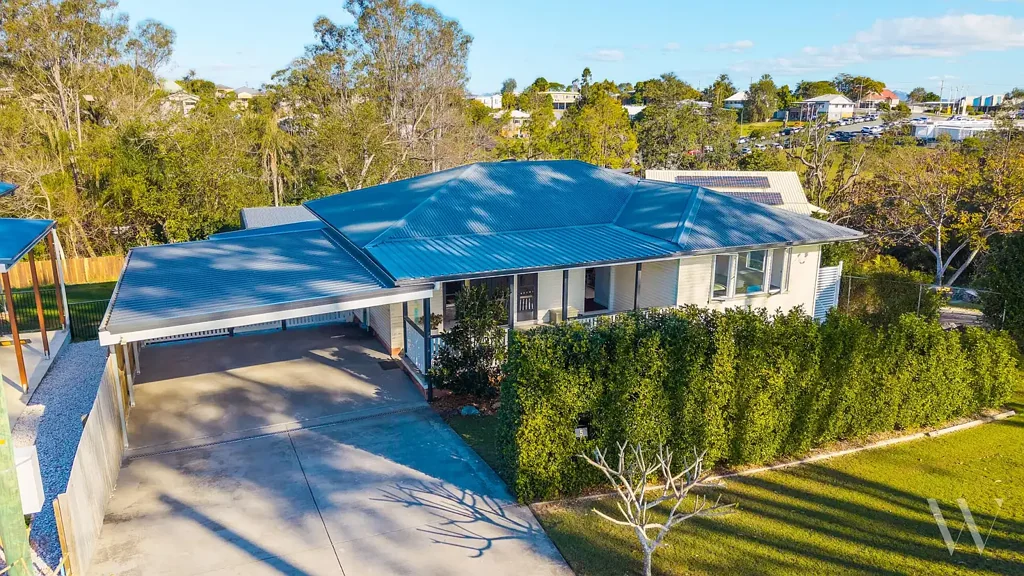 Gympie 3 Bedroom A BEAUTIFULLY RENOVATED QUEENSLANDER, WAITING TO BE YOURS!