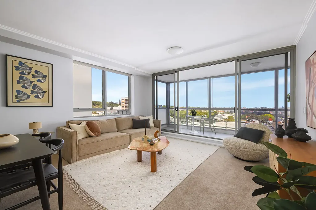 Bondi Junction 2Moenga Panoramic Park Views Meet Urban Sophistication