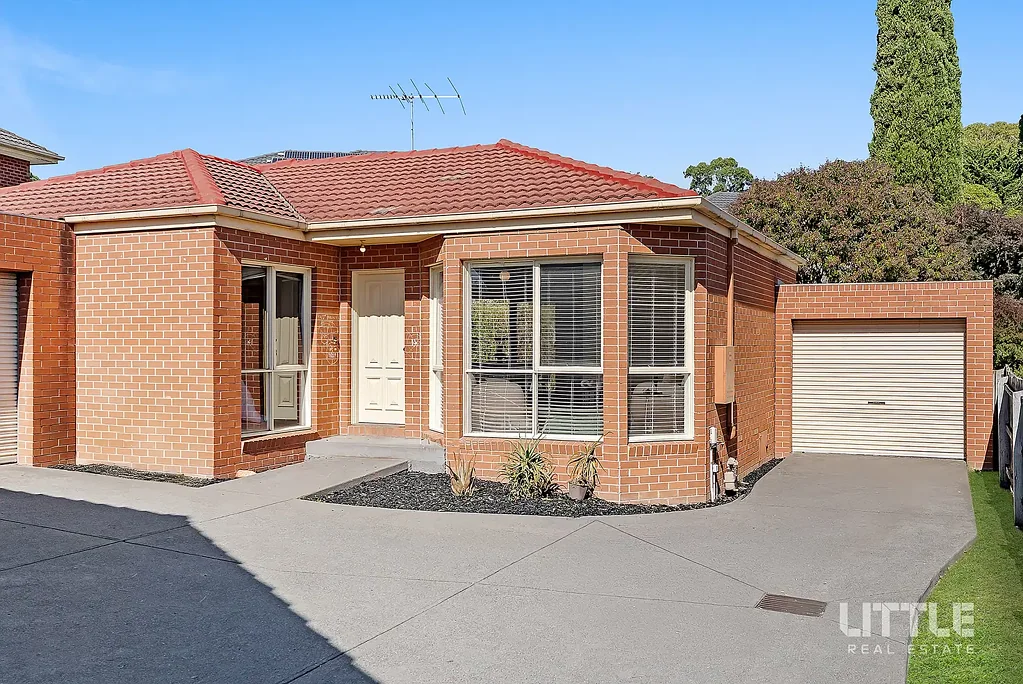 Mount Waverley 3Kwarto PRESENTED WITH IMPECCABLE ATTENTION !