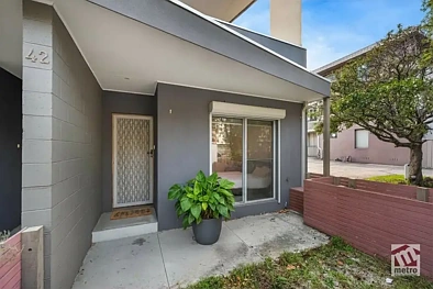 1/42 Whitehall Street, Footscray, VIC 3011, 2 slaapkamers, 1 badkamers, House