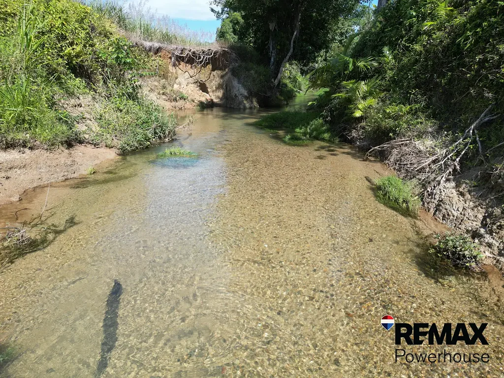 Tully Creeks, Cane and Lifestyle
