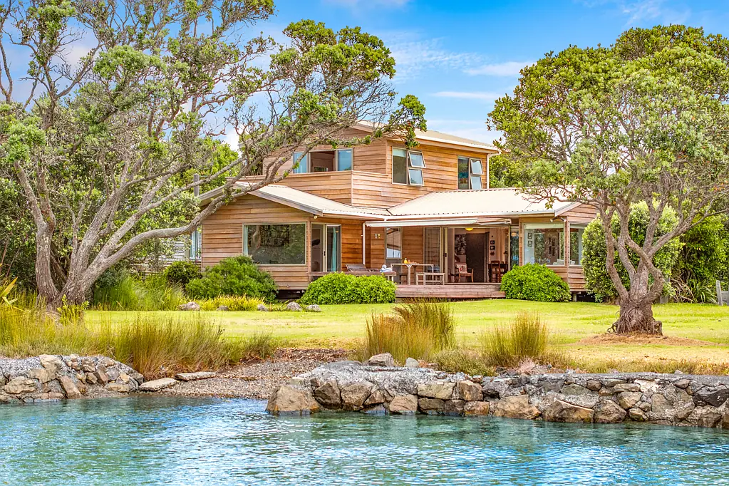 Point Wells 4 Bedroom Harbourfront haven