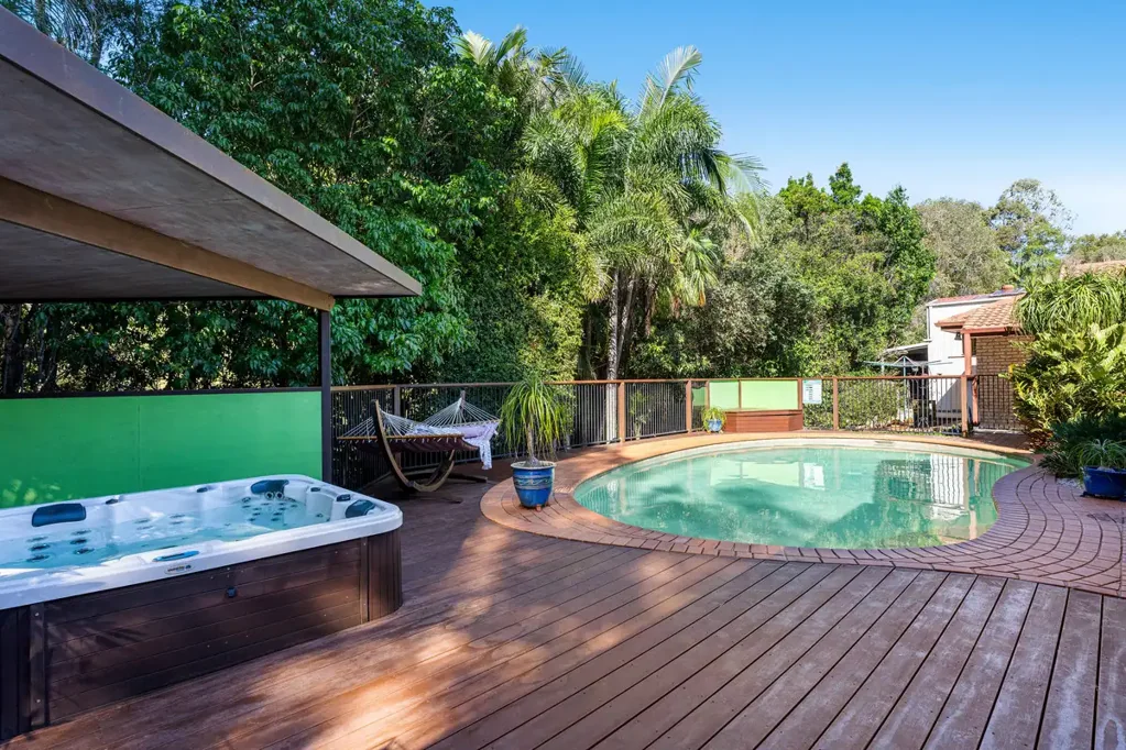 Wellington Point 5غرفة نوم A Private Rainforest Retreat with Dual Living on 2051sqm