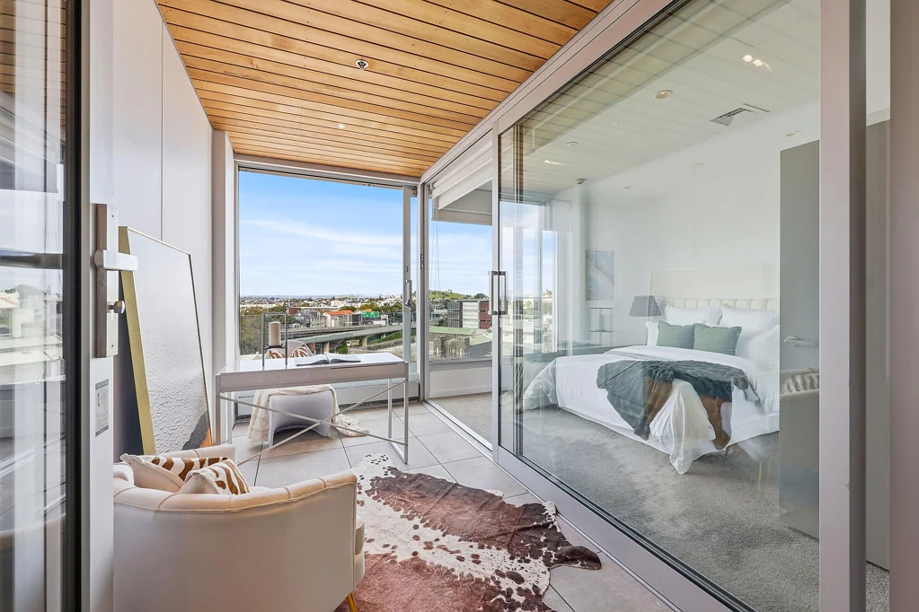 Grafton 1Moenga Price Dropped - Must Be Sold!