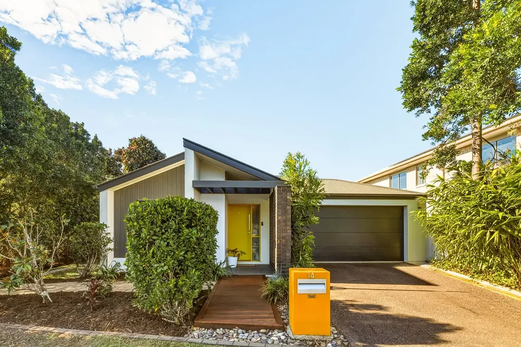 Dakabin 3 Bedroom EX DISPLAY HOME IN EXCELLENT LOCATION ON 537M2!!!