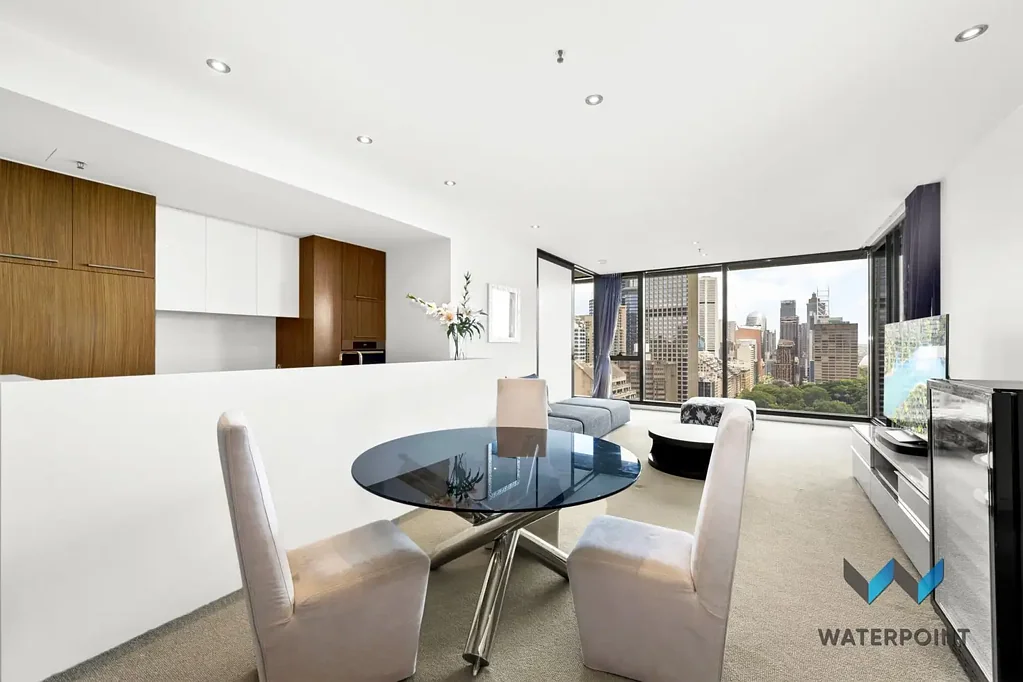 LUXURY 2 BEDROOM APARTMENT | HIGH RISE LIVING