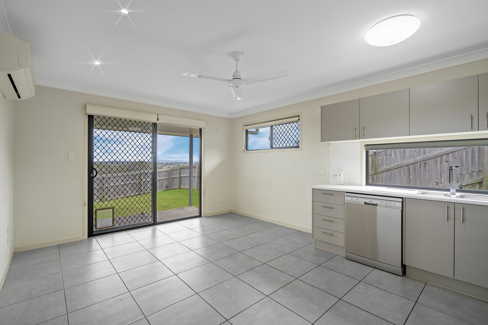 75 BRENTWOOD DR, BUNDAMBA QLD 4304, 0 phòng ngủ, 0 phòng tắm, House