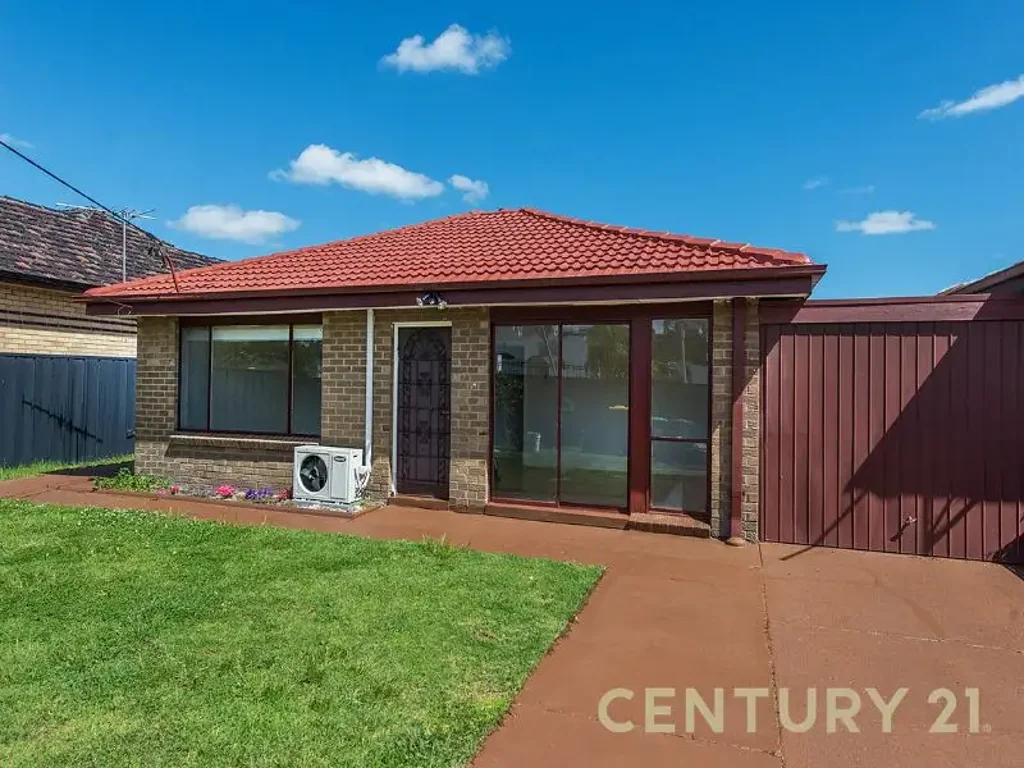 Comfortable & Convenient Living in South Dandenong