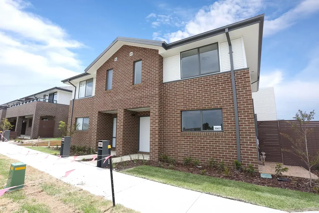 Spacious Townhouse!!