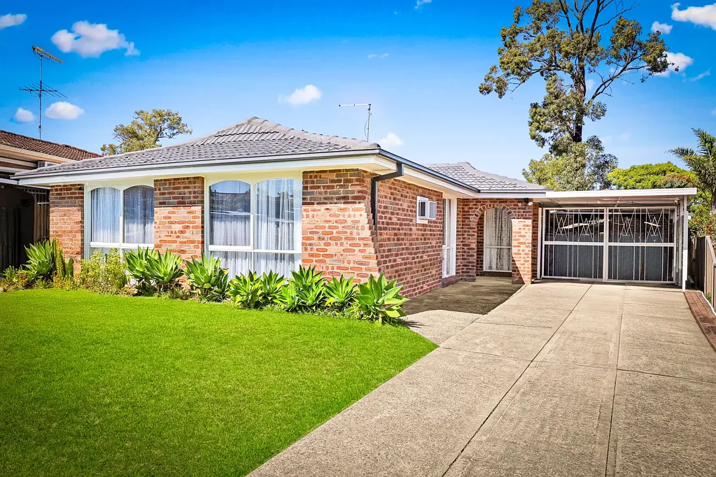 34 Bluett Crescent, Doonside, NSW 2767