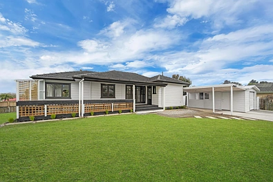 Papakura 4Zimmer Corner Site with Space, Style & Convenience!