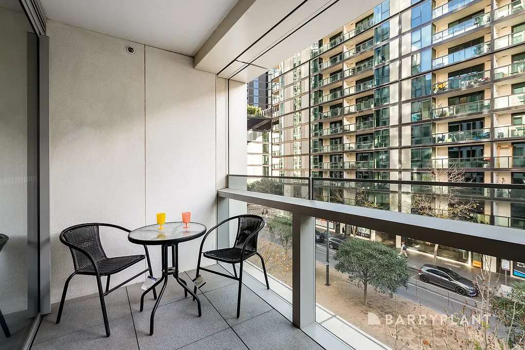 Docklands 1房 Lendlease精装公寓 7.5%高回报 石材台面厨房 25米泳池 健身房 商务休息室 核心地段 电车近 Incredible Investment opportunity on Collins st (achieving a 7.5% return approx!)