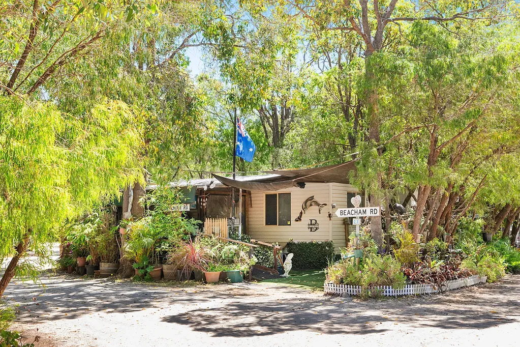 Augusta 2房  A Real Home on a Park Site