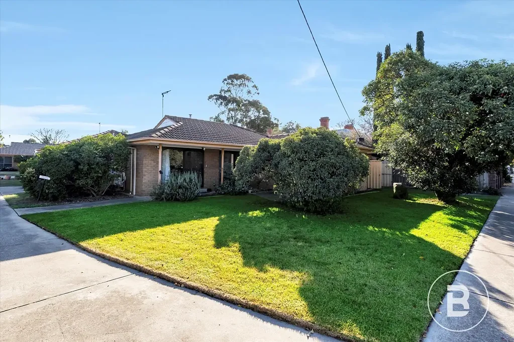 Bacchus Marsh 2ਬੈੱਡਰੂਮ NESTLED IN A DESIRABLE LOCATION!