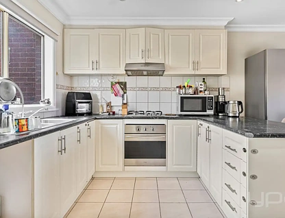 2/3 Balmoral Close, Hillside, VIC 3037, 3 ਕਮਰੇ, 2 ਬਾਥਰੂਮ, Unit