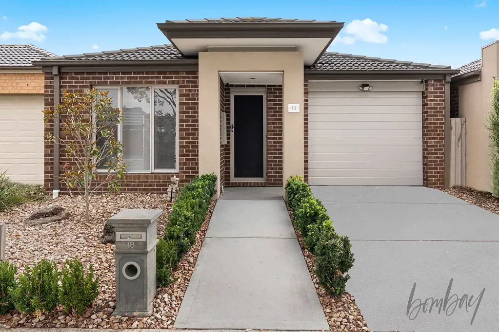 18 Howren Terrace, Greenvale, VIC 3059