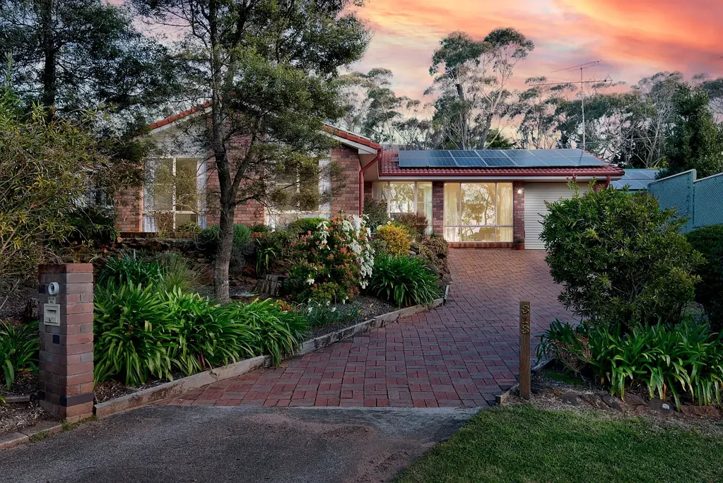 Katoomba 3房  REFINED LIVING IN A PEACEFUL POCKET NEAR CAHILL'S LOOKOUT