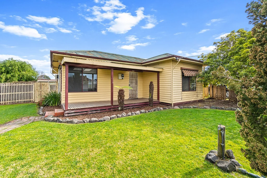 15 Anderson Street, Heyfield, VIC 3858