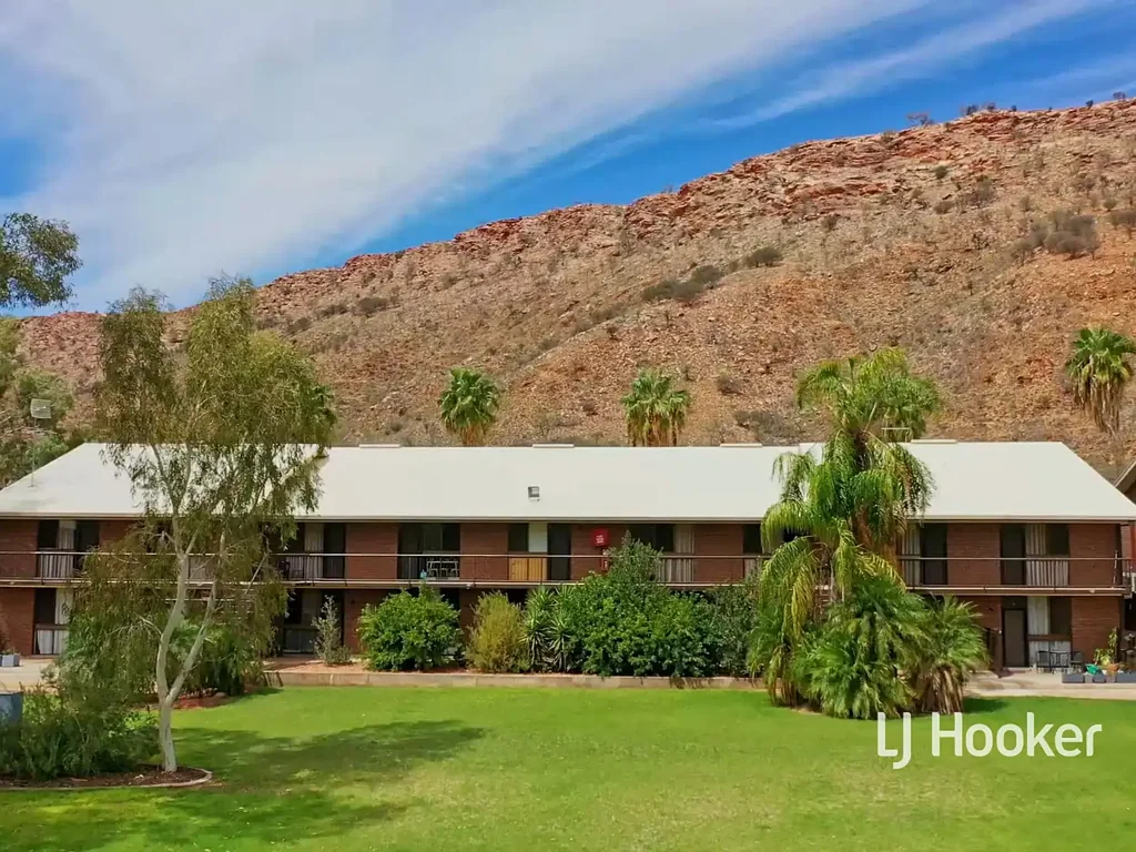 Mount Johns Invest or Nest