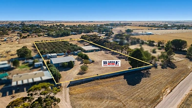 Moonta 3Moenga YOUR VERY OWN ORCHARD
