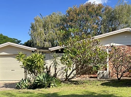 11 Memory Boulevard, Innes Park