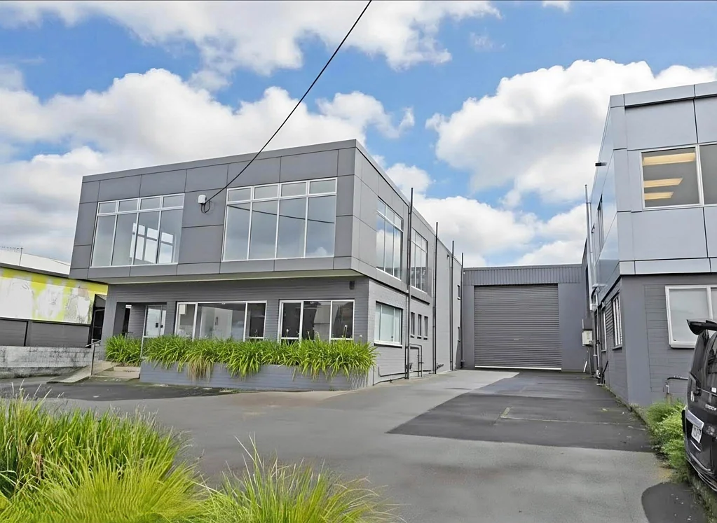 Wairau Valley PRIME ROAD-FRONT INDUSTRIAL GEM