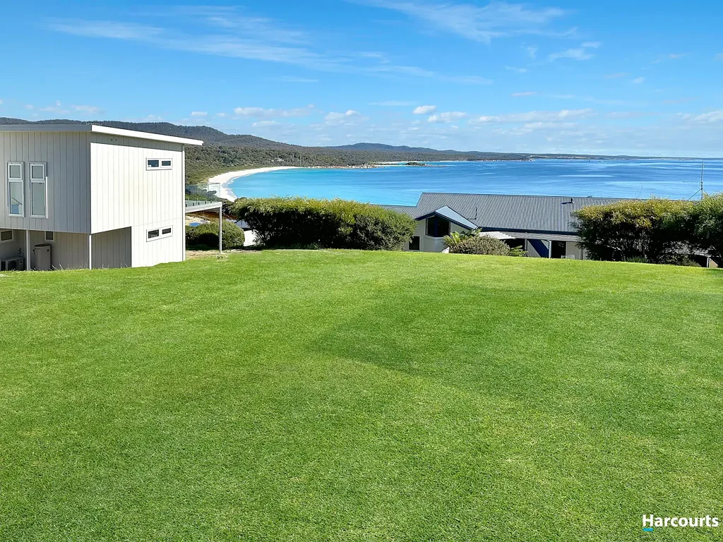 Binalong Bay Build Your Dream Home Overlooking Binalong Bay
