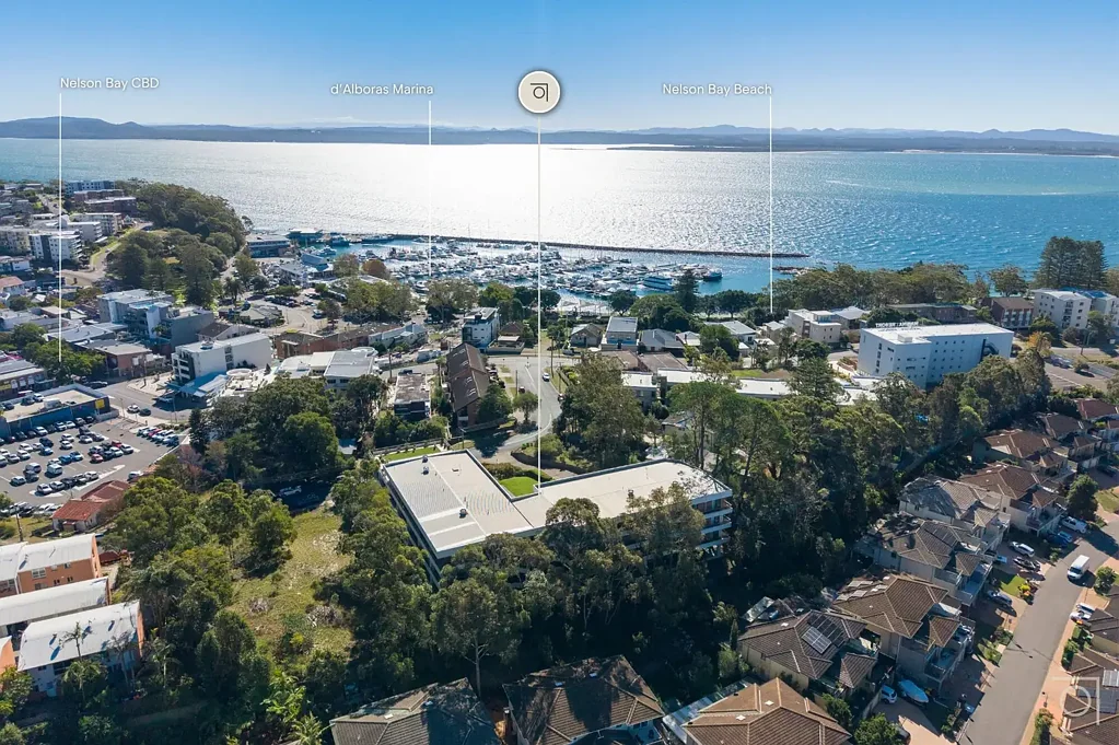 Nelson Bay 2房  Prime CBD Position Offering Exceptional Value From Every Aspect