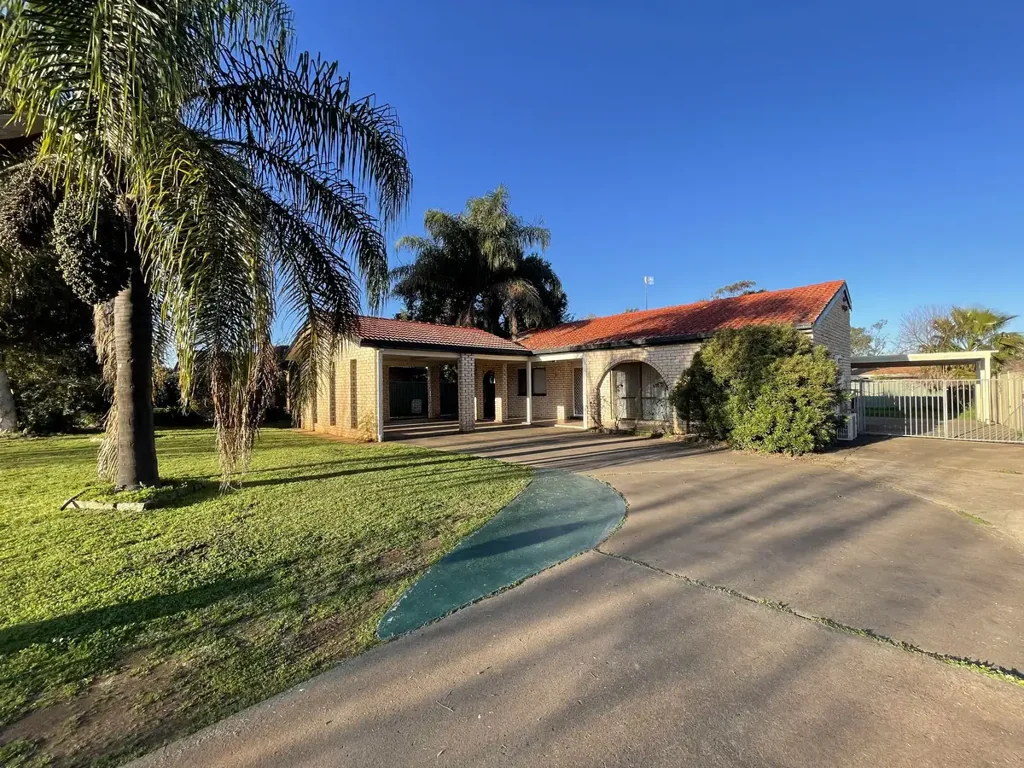 THREE BEDROOM, TWO BATHROOM HOME