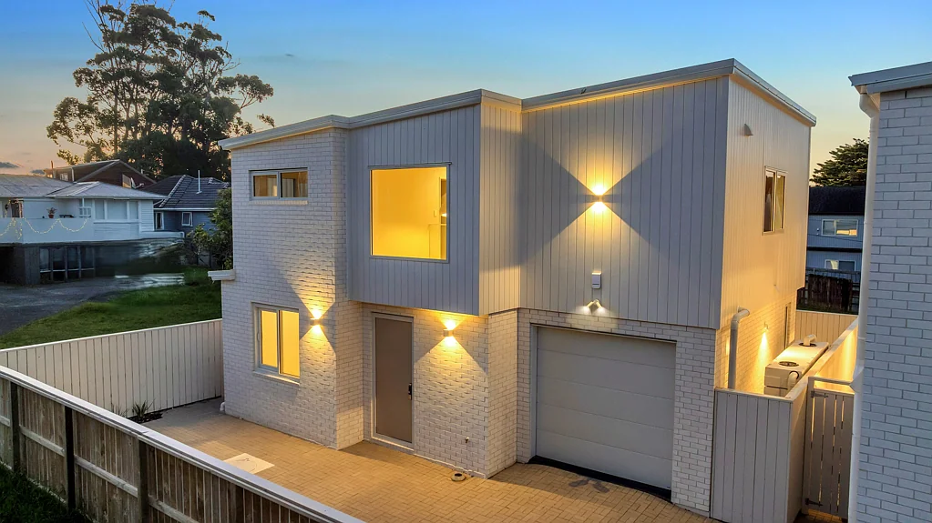 Henderson 4部屋 Brand New Mediterranean Inspired 4 Bedroom Home