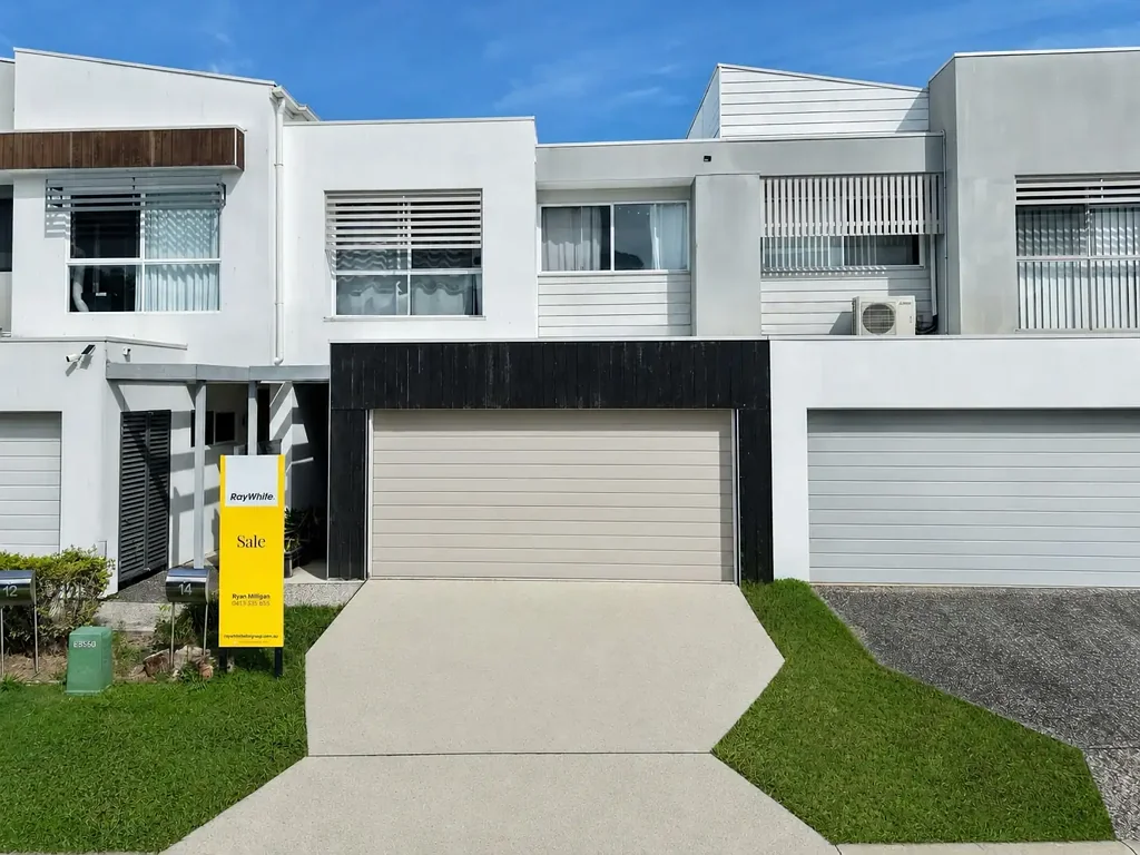 Robina 3房  Exceptional Value in the Heart of Robina - Double Garage With No Body Corporate Fees