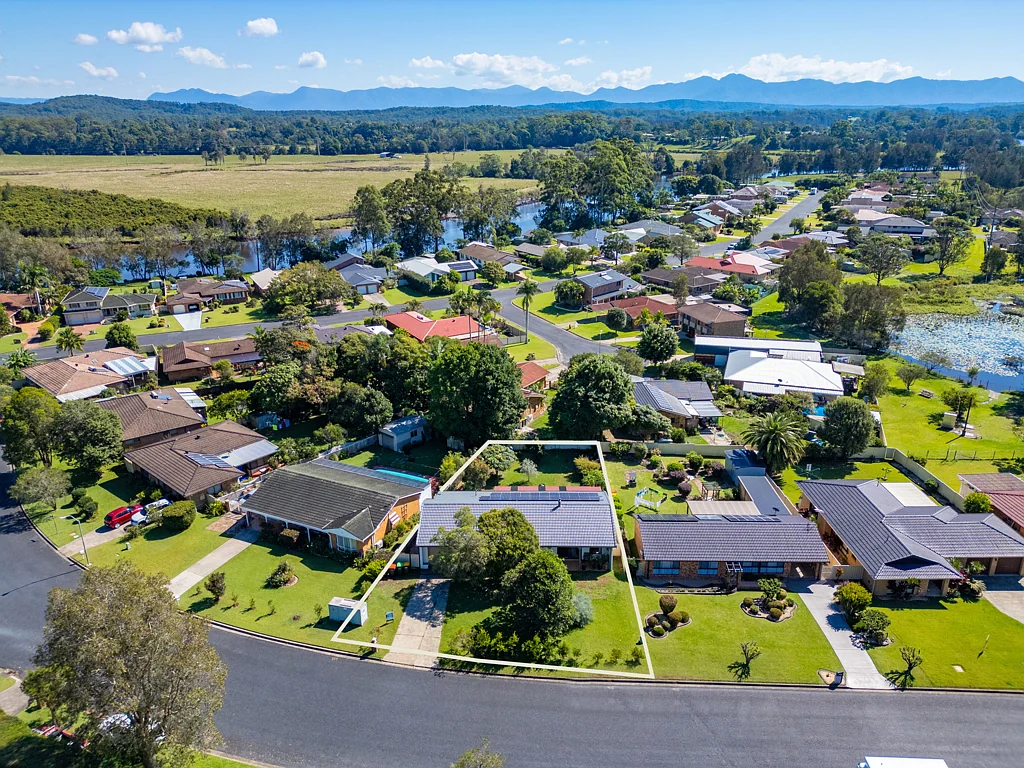11 Rosedale Drive, Urunga, NSW 2455