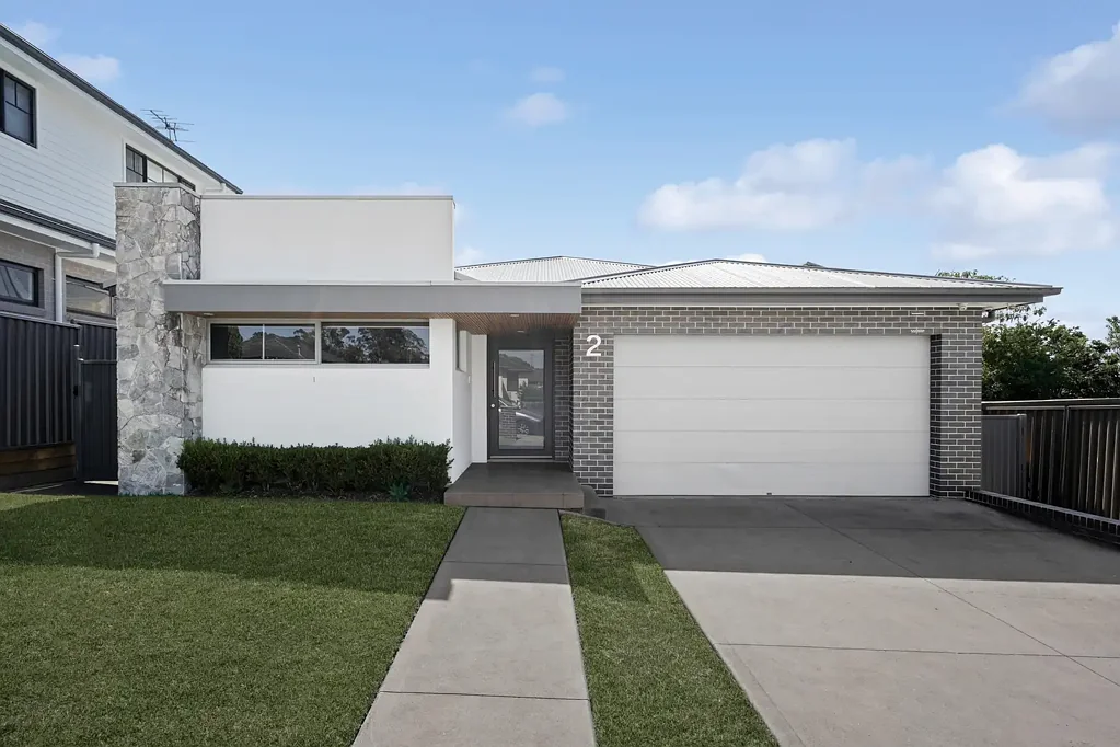 Seven Hills 4Habitaciones Custom single level excellence