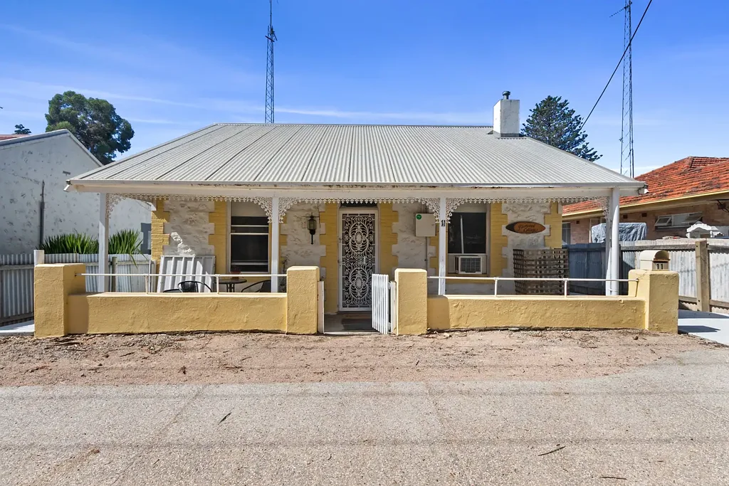 11 Milne Terrace, Moonta, SA 5558