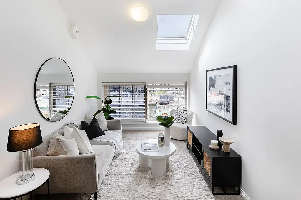 Woolloomooloo 1ਬੈੱਡਰੂਮ Charming Top-Floor Split-Level Loft