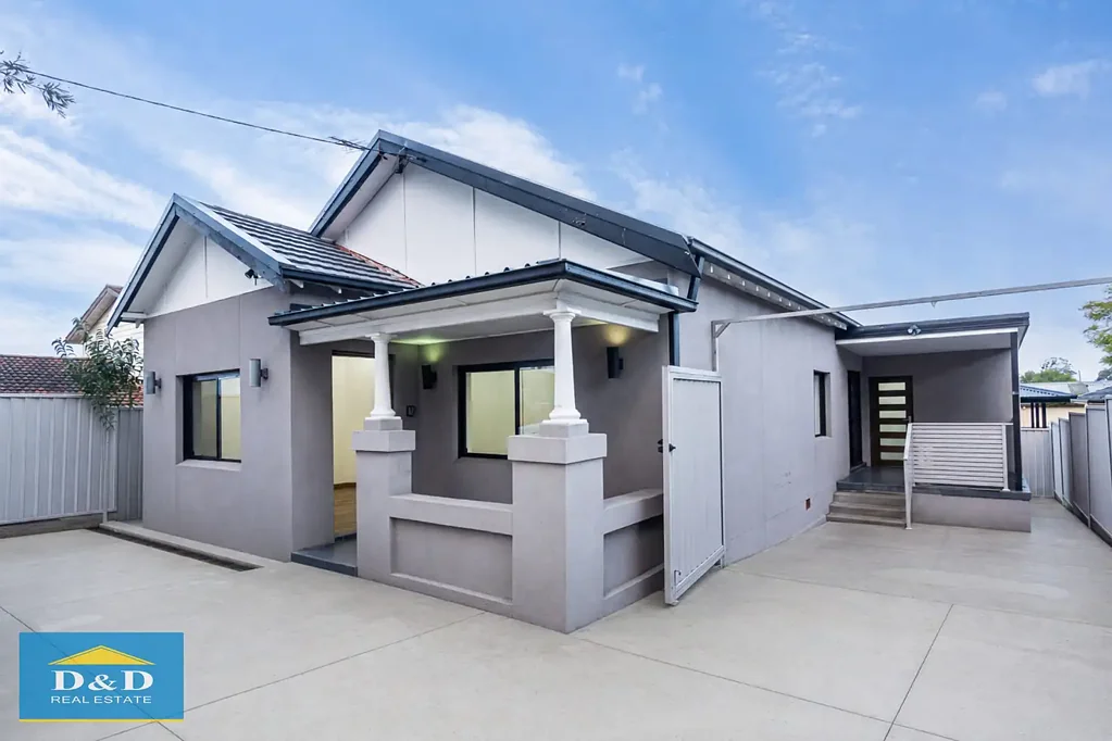 Beautifully Presented Brick Family Home. 3 Bedrooms. Two Living Rooms.Ducted Air Conditioning. Covered Outdoor Patio. Great Convenient Location