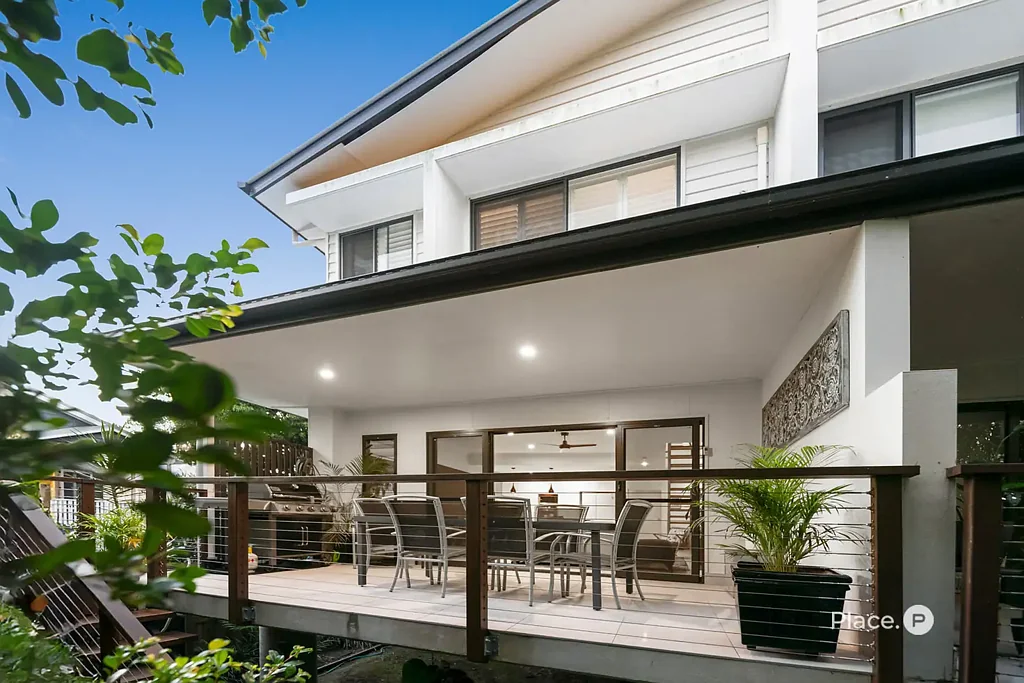 Morningside 4 Bedroom Boutique Townhouse Offering 4 Bedrooms, Study and Double Garage