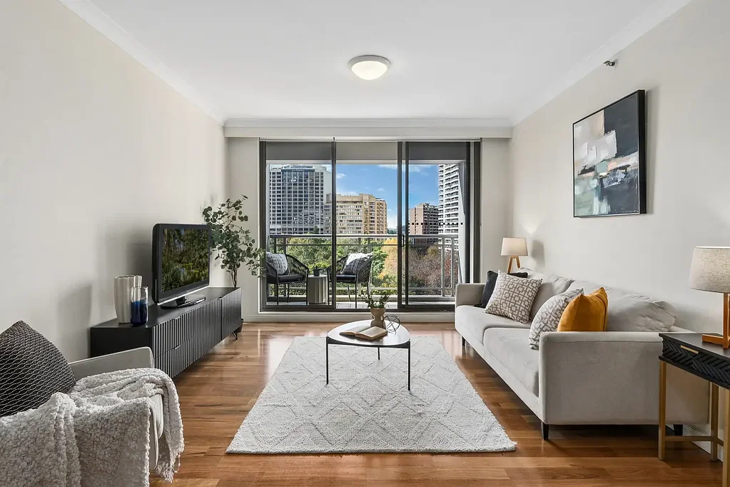 Sydney 2Kwarto Parkside Apartment with Expansive Views