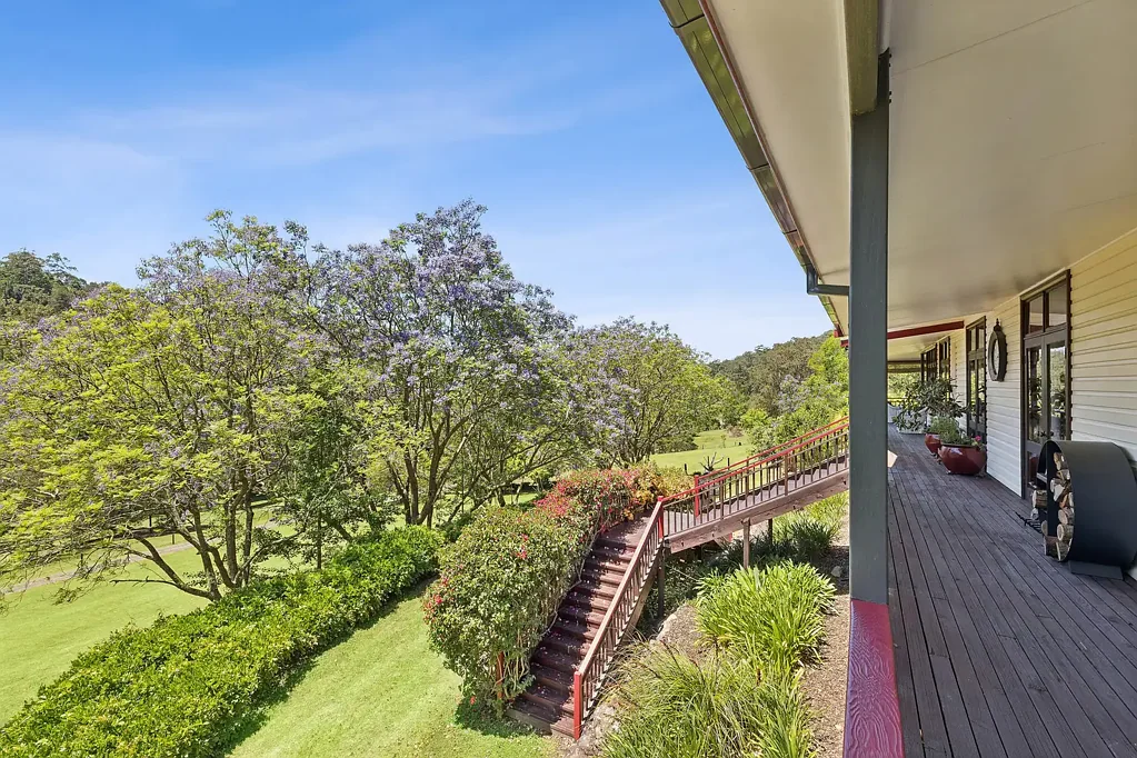 Ourimbah 5 Slaapkamer This tightly-held and much loved property, has changed hands only once in nearly four decades